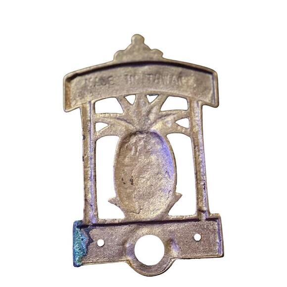 Brass Pineapple Door Plaque | Unique Home Accents - Picture 2 of 2